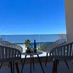 - Kera アパート ニン